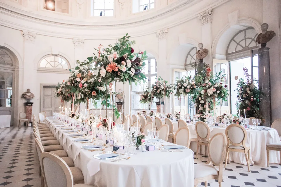 Wedding reception in the Grand Salon at Château de Vaux-le-Vicomte