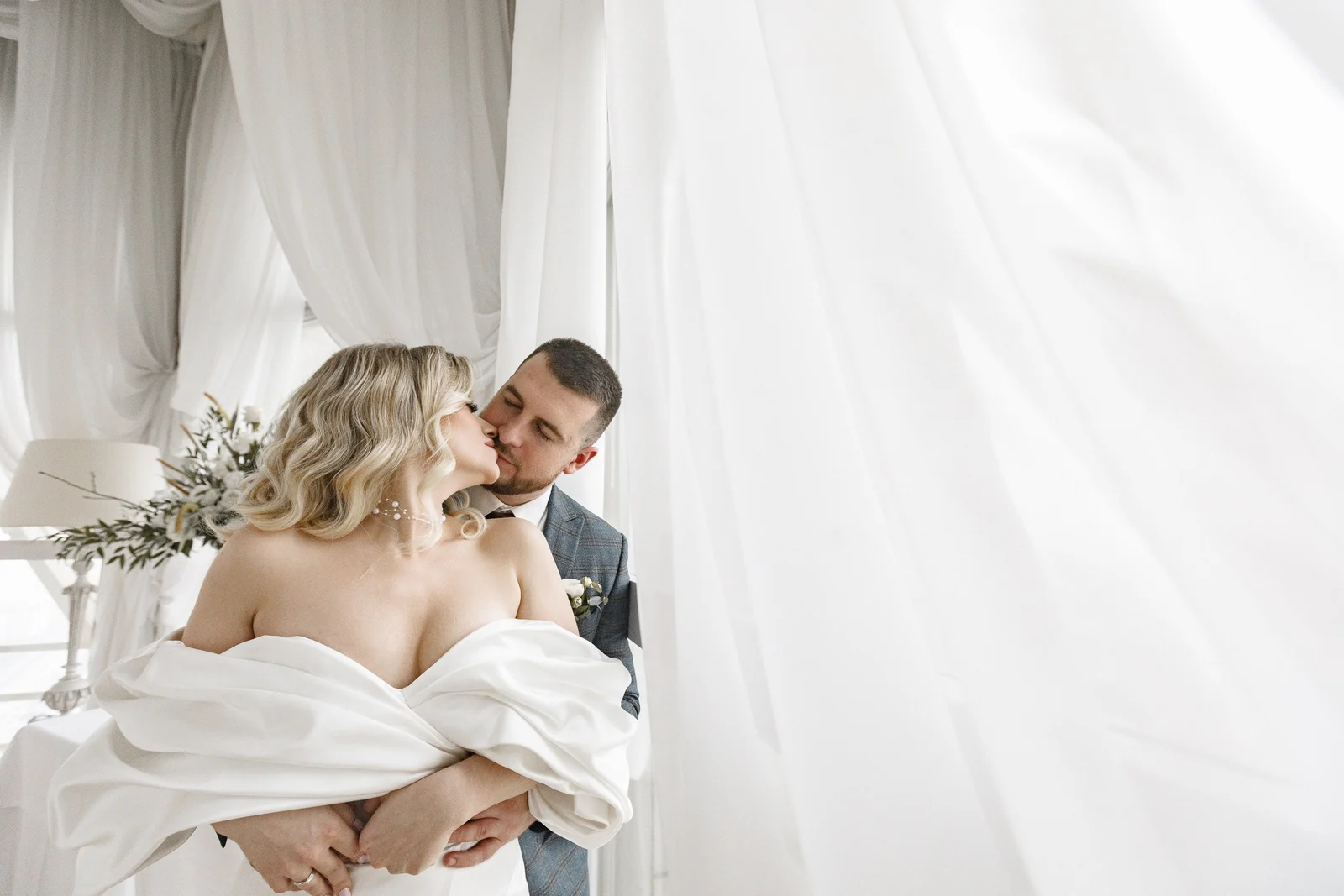 Photograph accompanying the wedding photography review by Kristina Kondratova
